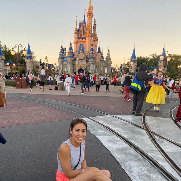 Meet your Posher, Susanti - Picture 1 of 1